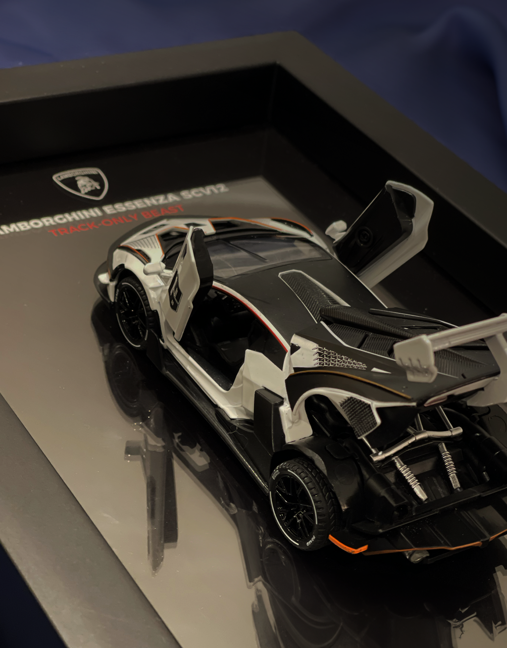 Lamborghini Essenza SCV12 — Mega Edition