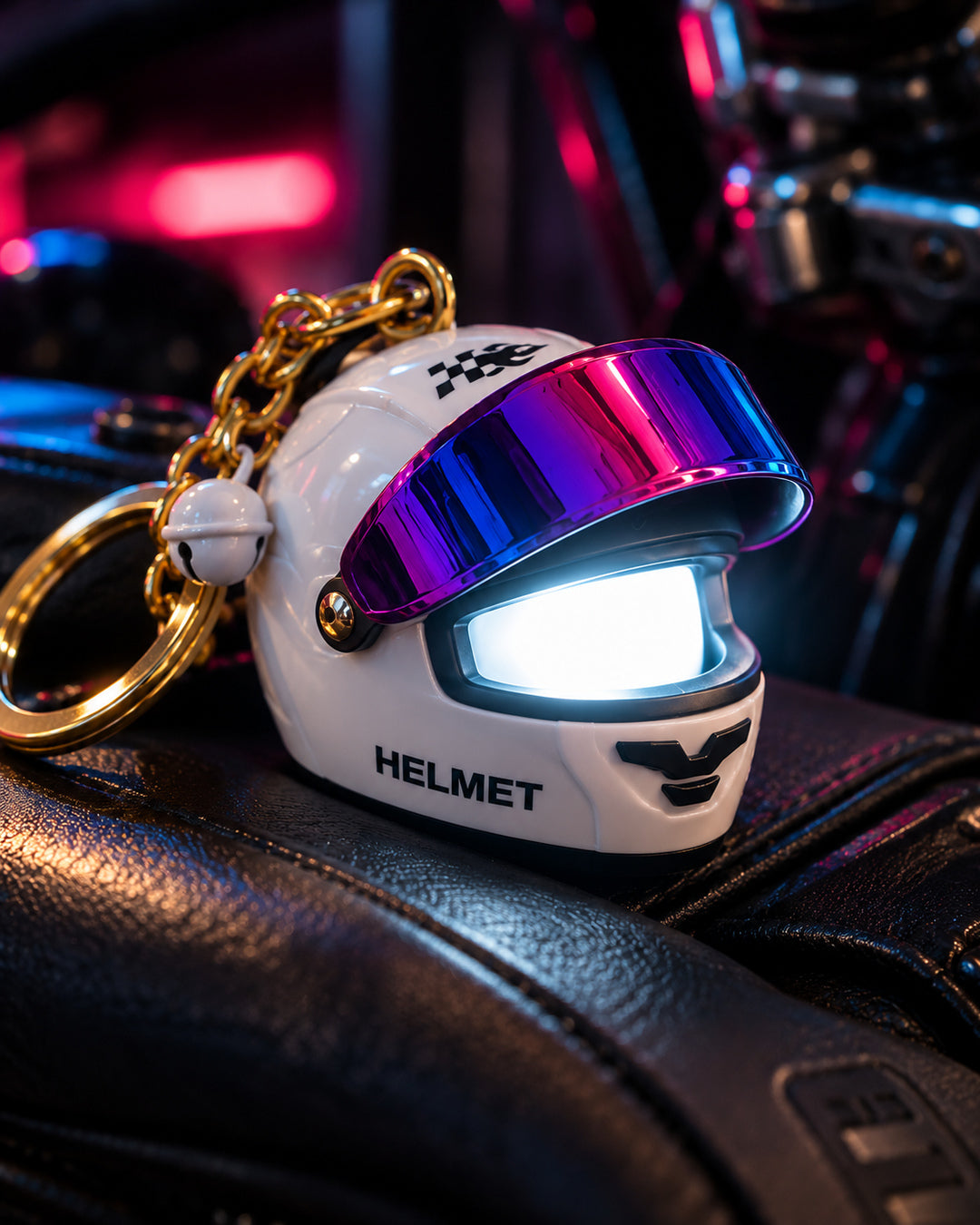 Rider – Glowing Mini Helmet Keychain